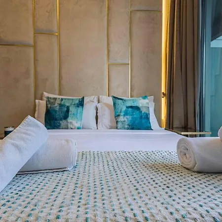 Turquoise - Downtown Dubai 1 Bedroom Apartment Business Bay - Canal View Exterior photo