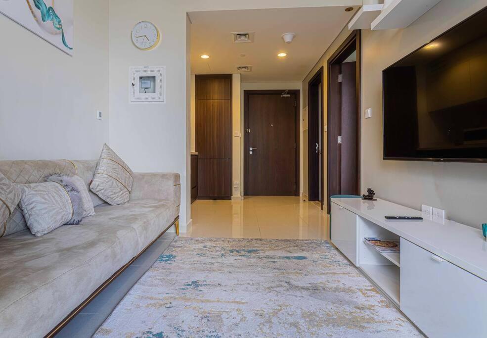 Апартаменти Turquoise - Downtown 1 Bedroom Business Bay - Canal View